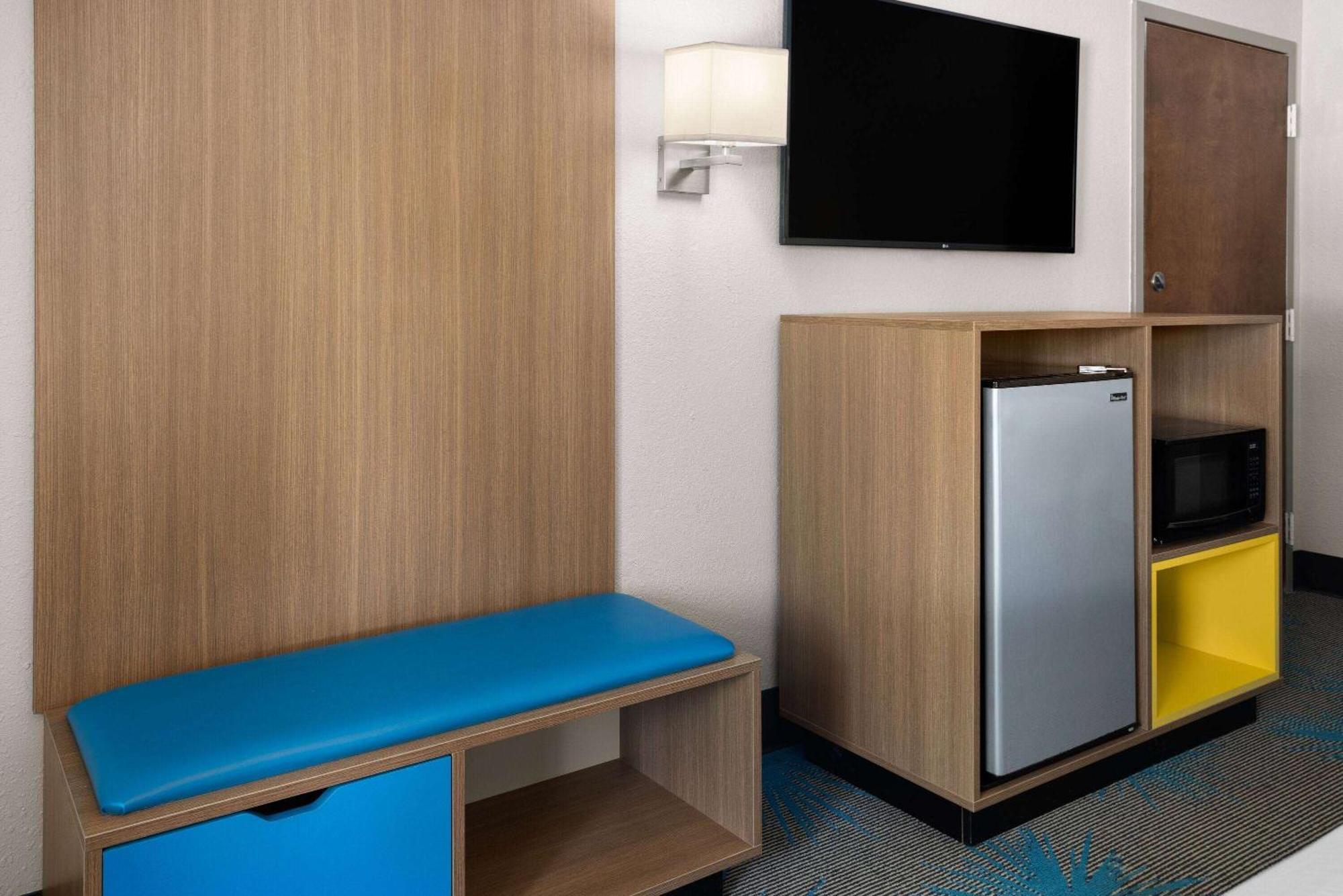 Days Inn By Wyndham Acworth Eksteriør billede